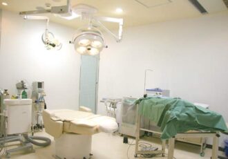 大学病院並みの設備で治療する先進的歯科治療／インプラントで快適な食生活 心身ともに健康な毎日を！