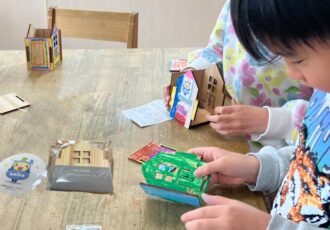 編集部が行く!鎌倉・藤沢の保育園でペン立てづくり。大東建託が間伐材を使った体験イベントを実施